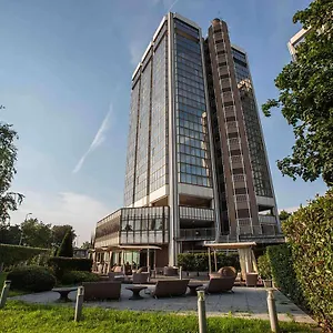 **** Hotel Western The Hub Italie
